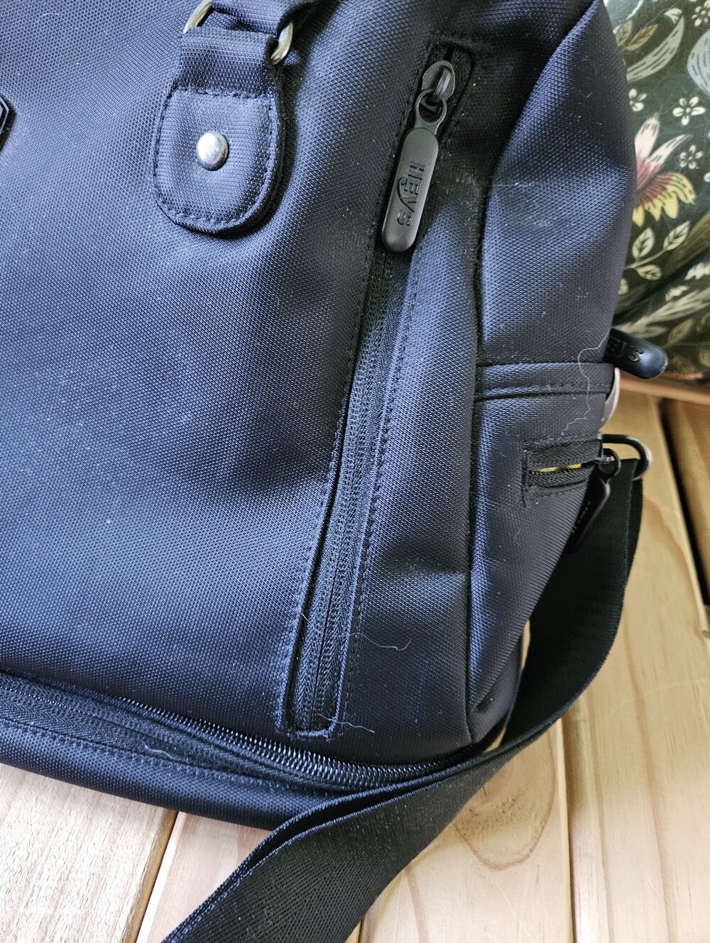 NWOT HiLite Black Fitness Duffel Bag - Picture 10 of 13